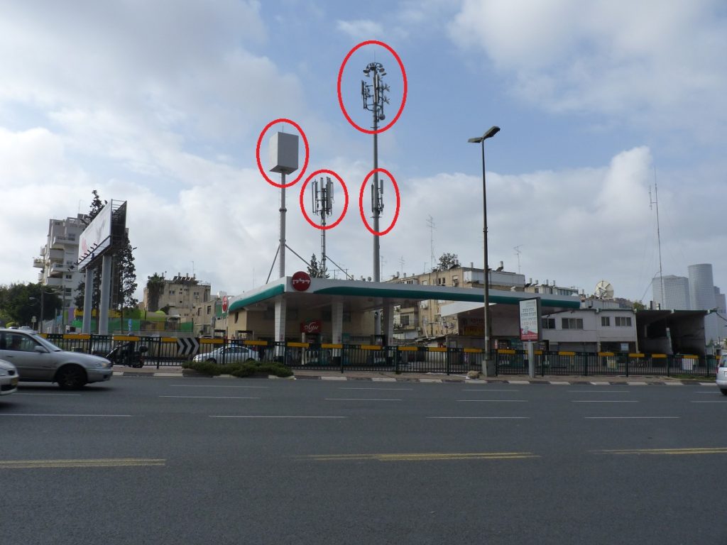 Antennas on a Gas station