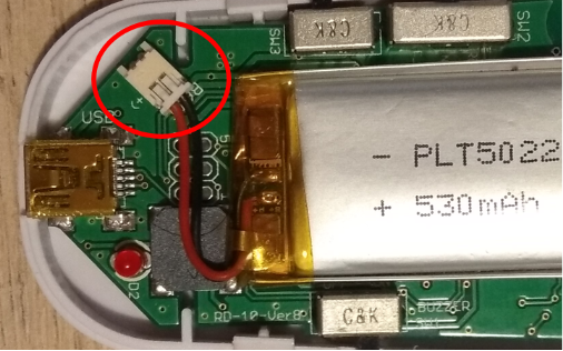 Location of the battery plug on the meter's board